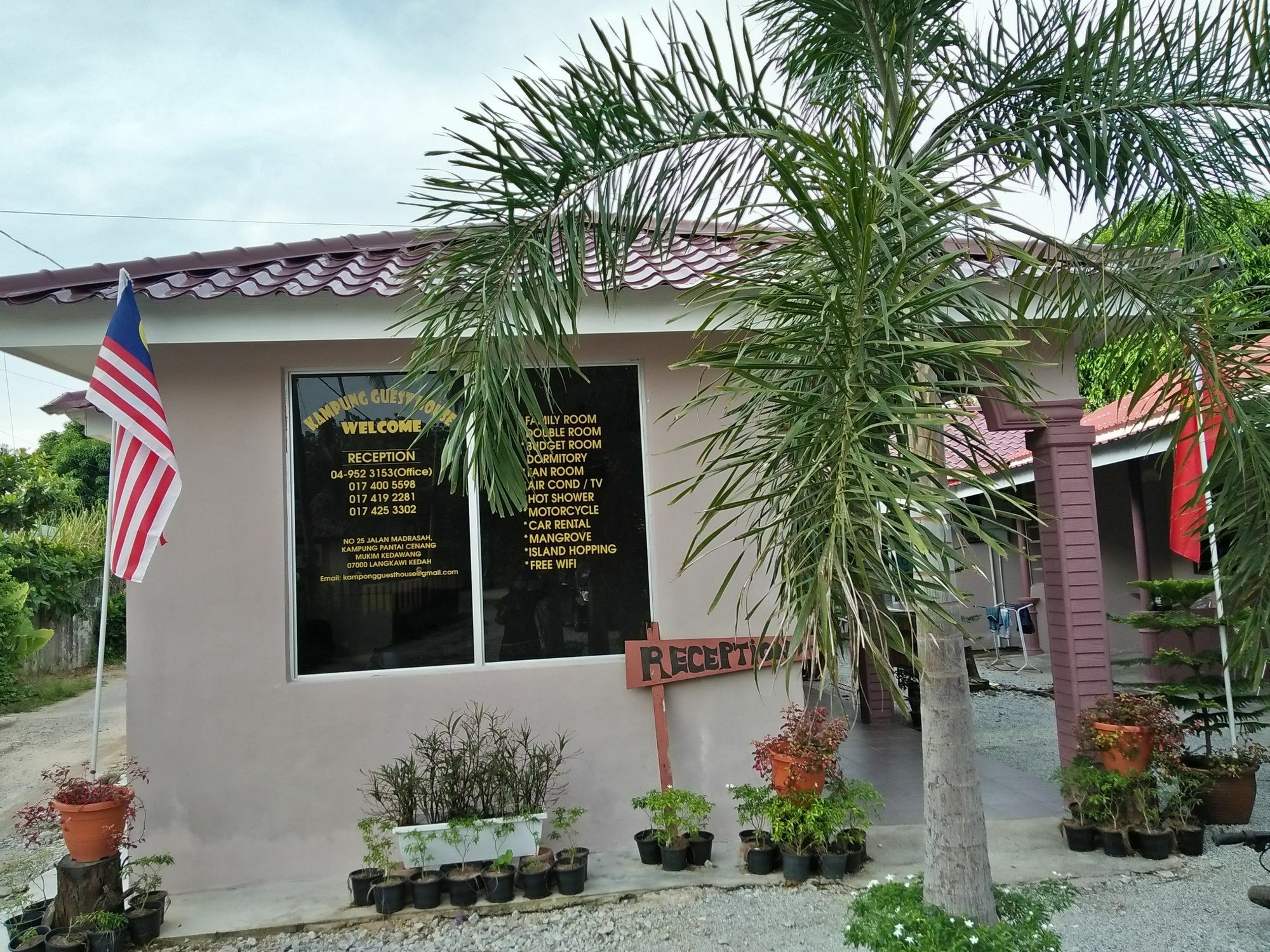 Zen Rooms Basic Kampung Guest House Langkawi Exterior foto